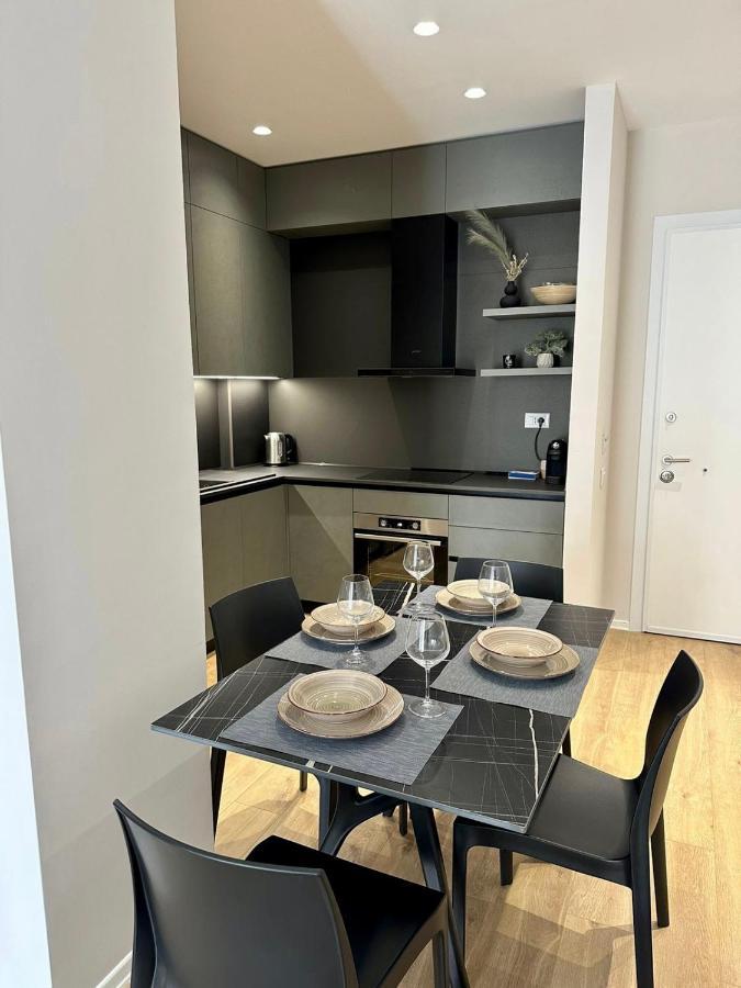 New Brilant Apartment Tiranë Ngoại thất bức ảnh