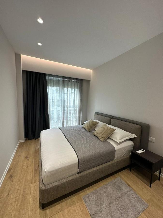 New Brilant Apartment Tiranë Ngoại thất bức ảnh